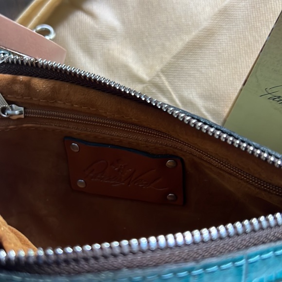 Riley Baguette Crossbody Vintage Distressed Croc Leather - Picture 8 of 12